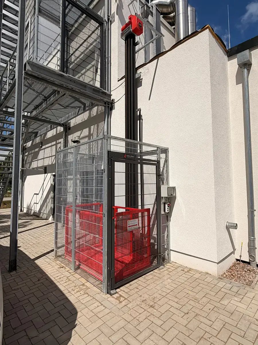 mono-outdoor-Goldbeck